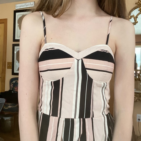 NWT striped romper - Picture 5 of 7